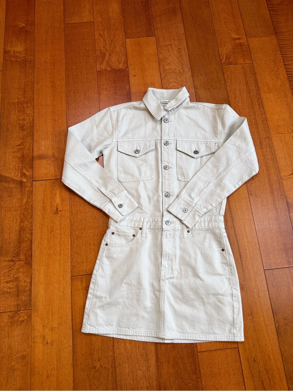 NWOT Abercrombie & Fitch ash grey Denim Button-Front Mini Dress sz XS